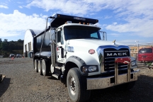 2017 Mack GU713 Tri Axle