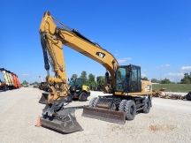 2015 Cat M322D Wheeled