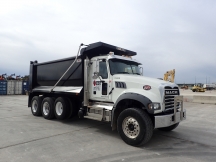 2018 Mack GU713 Tri Axle