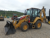 2016 Cat 420F2 IT w/Hyd. Thumb