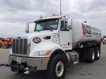 2019 Peterbilt 348