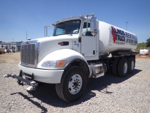 2019 Peterbilt 348