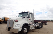 2021 Kenworth T880 Tandem Semi